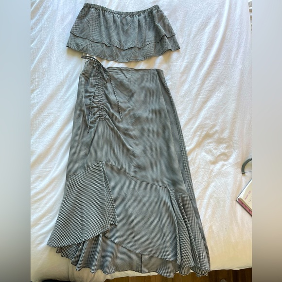 Club Monaco Checkered Skirt and Top Set - Picture 1 of 1